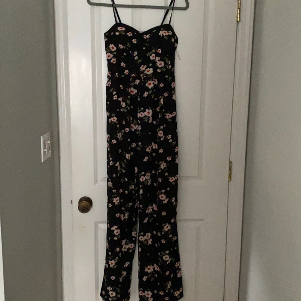 Jumpsuit From Ruby & Jenna Sz Small Nwt - image 1